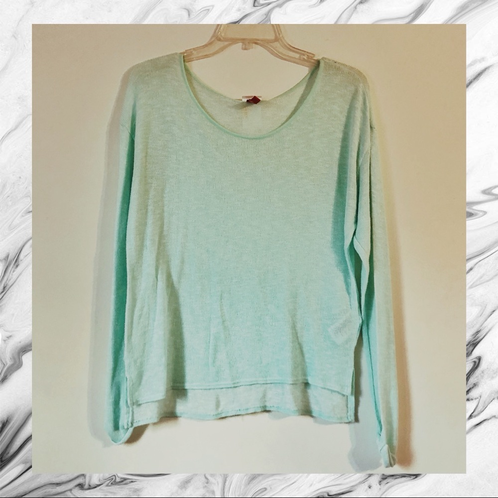 🌿{5 for $25} H&M Divided Lightweight Mint Top